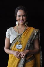 Manchu Lakshmi (16)_5652bb3688162.jpg