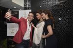 Neha Dhupia at Shaheen Abbas collection launch in Gehna Store on 24th Nov 2015 (236)_56556094627b2.JPG