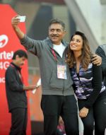 Bipasha Basu at airtel marathon in delhi on 29th Nov 2015 (2)_565c434634fd6.jpg