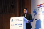 Shahrukh Khan at Hyundai safety week event in Delhi on 1st Dec 2015 (12)_565e94738ebd3.jpg