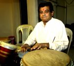 Amit Kumar will celebrate 50 Golden years in singing on 9th Dec at Shanmukhanand Hall,Sion (7)_566143b408f6d.jpg