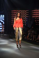 Model walk the ramp on the 2nd Day of Blenders Pride Fashion Tour in Grand Hyatt on 5th Dec 2015 (62)_5663a39054ad3.JPG