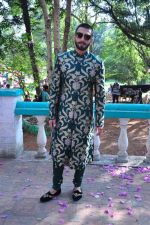 Ranveer Singh on the sets of colors show swaragini on 7th Dec 2015 (14)_566698ff373ec.JPG