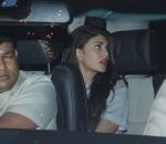 Jacqueline Fernandez snapped at Salman_s Residence in galaxy on 10th Dec 2015 (13)_566a891f0a123.JPG