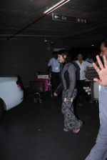 Ekta Kapoor snapped at Airport on 13th Dec 2015 (12)_566e7be38aa57.JPG