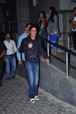 Shahrukh Khan at Dilwale screening in PVR Juhu and PVR Andheri on 17th Dec 2015 (47)_5673a1881ceda.JPG