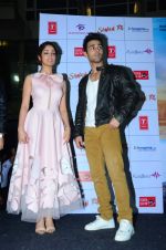 Yami Gautam, Pulkit Samrat at Sanam Re launchw on 19th Dec 2015 (38)_567697bc8be67.jpg