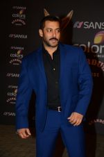 Salman Khan at the red carpet of Stardust awards on 21st Dec 2015 (1143)_5679533cb6bb0.JPG