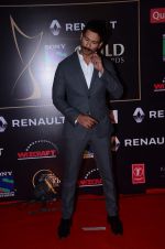 Shahid Kapoor at Producer_s Guild Awards on 22nd Dec 2015 (383)_567a78522c21c.JPG