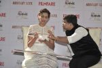 sonam kapoor at glamfare issue of filmfare cover launch on 23rd Dec 2015 (9)_567a862a70d22.JPG