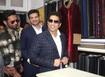 Sachin Tendulkar, Rahul Vaidya inaugurated designer Umang & Shraddha Mehta store at Santacruz W on 24th Dec 2015 (4)_567cf4ab59740.jpg