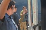 Ranbir Kapoor snapped on the sets of his film at Mehboob on 3rd Jan 2016 (3)_568a25fc9b73f.JPG