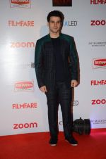 Girish Kumar at Filmfare Nominations red carpet on 9th Jan 2016 (362)_569396f649e7a.JPG