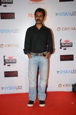 Nawazuddin Siddiqui at Filmfare Nominations red carpet on 9th Jan 2016 (306)_56939854523c6.JPG