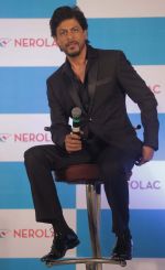 Shahrukh Khan at Nerolac Event in Kolkata on 11th Jan 2016 (14)_5694b20dadd60.jpg