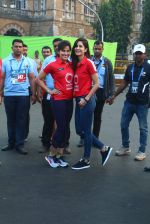 Katrina Kaif at Mumbai marathon on 17th Jan 2016 (128)_569b81cda6c16.JPG