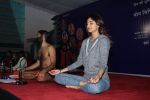 Shilpa Shetty at Baba Ramdev Yoga camp early morning at 6.30 am on 20th Jan 2016 (83)_56a0886370965.JPG