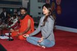 Shilpa Shetty at Baba Ramdev Yoga camp early morning at 6.30 am on 20th Jan 2016 (88)_56a0886800ea1.JPG