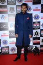 Ranveer Singh at Lions Awards 2016 on 22nd Jan 2016 (7)_56a38ba2071db.JPG