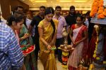 Shriya Saran Launches VRK Silks Showroom on 23rd Jan 2016 (21)_56a4b69a10dd1.jpg