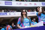 Zarine Khan at CCL match at Bangalore on 23rd Jan 2016 (20)_56a4bf5cd5395.JPG