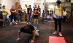 Madira Bedi shares her fitness mantra at Muscle Talk Gym in Chembur on 24th Jan 2016 (9)_56a5cfd107d83.JPG