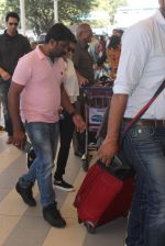 Asin Thottumkal snapped at Airport on 27th Jan 2016 (2)_56a9ccad259c9.JPG