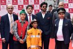Shahrukh Khan at Kidzania launch in Delhi on 29th Jan 2016 (12)_56acb0e40ea52.jpg