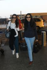 Shraddha Kapoor snapped at Airport on 31st Jan 2016 (20)_56af11f24b81a.JPG
