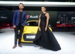 Alia BHatt, Virat Kohli unveil the new Audi R8 at Auto Expo 2016 on 3rd Feb 2016 (78)_56b30f9d4526e.JPG