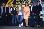 Shahid Kapoor, Sonakshi Sinha, Anil Kapoor, Kriti Sanon at Zee Cine Awards press meet on 4th Feb 2016 (55)_56b454dd0a089.JPG