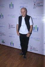 Anupam Kher at charity show on 10th Feb 2016 (7)_56bc4d6fd6d1e.jpg