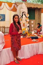 Shweta Pandit at Anurag Basu_s Saraswati Pooja on 13th Feb 2016 (28)_56c05f7e087cc.JPG