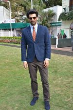 Aditya Roy Kapoor at Mid-Day race in Mumbai on 14th Feb 2016 (68)_56c1848bbc3ca.JPG