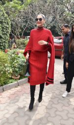 Sonam Kapoor promotes Neerja in Delhi on 15th Feb 2016 (61)_56c2c6067f921.jpg