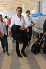 Jackie Shroff snapped at airport on 17th Feb 2016 (58)_56c5767ceaa83.JPG