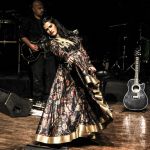 Sona Mohapatra in Rohit Bal at NCPA Concert for ngo on 18th Feb 2016 (32)_56c6ecc9b31d6.JPG