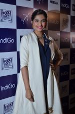 Sonam Kapoor at Neerja screening with air hostess of Indigo in Mumbai on 18th Feb 2016 (17)_56c6ec3e7996c.JPG