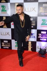 Honey Singh at zee cine awards 2016 on 20th Feb 2016 (695)_56c9990556978.JPG