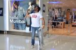 Ranveer Singh at Gap Jeans store launch in Mumbai on 20th Feb 2016 (31)_56c966cde5ee1.JPG