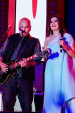 Sona Mohapatra_s Concert at the TMTC grounds in Hyderabad on 26th Feb 2016 (3)_56d13ef297963.jpg