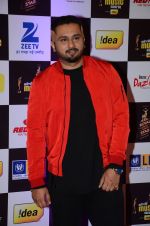 Honey Singh at radio mirchi awards red carpet in Mumbai on 29th Feb 2016 (122)_56d59e70e639c.JPG