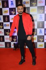 Honey Singh at radio mirchi awards red carpet in Mumbai on 29th Feb 2016 (126)_56d59e74dc123.JPG