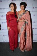 Kajol and Mandira Bedi at Hinduja launch in Mumbai on 29th Feb 2016 (37)_56d542a21c25c.JPG