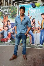 Sidharth Malhotra at Kapoor N Sons promotions at Johar_s office on 3rd March 2016 (102)_56d9a91c093fd.JPG