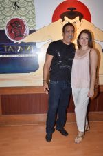vindu dara singh with wife at Tatami restaurant launch hosted by Neha Premji and Shivam Hingorani on 3rd March 2016 (3)_56d9aaaa3f13c.JPG
