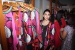Karisma Kapoor at Fuel Fashion Store on 4th March 2016 (23)_56daf2ed937d3.JPG