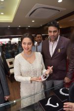 Madhuri Dixit launches png store on 5th March 2016 (1)_56dc1d5e6d8f9.JPG