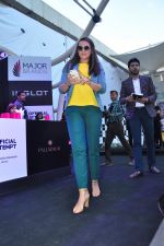 Sonakshi Sinha is now on Guinness Book of Records for painting her nails on Women_s Day on 8th March 2016 (17)_56e009d54900f.JPG