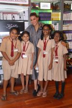 Neha Dhupia Supports a Special Charity Project by Kiehl_s on 9th March 2016 (29)_56e16cd95de66.JPG